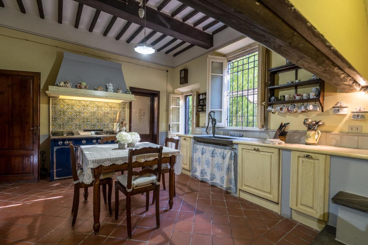 Villa Ines Charme Near Lucca 알토파시오 외부 사진