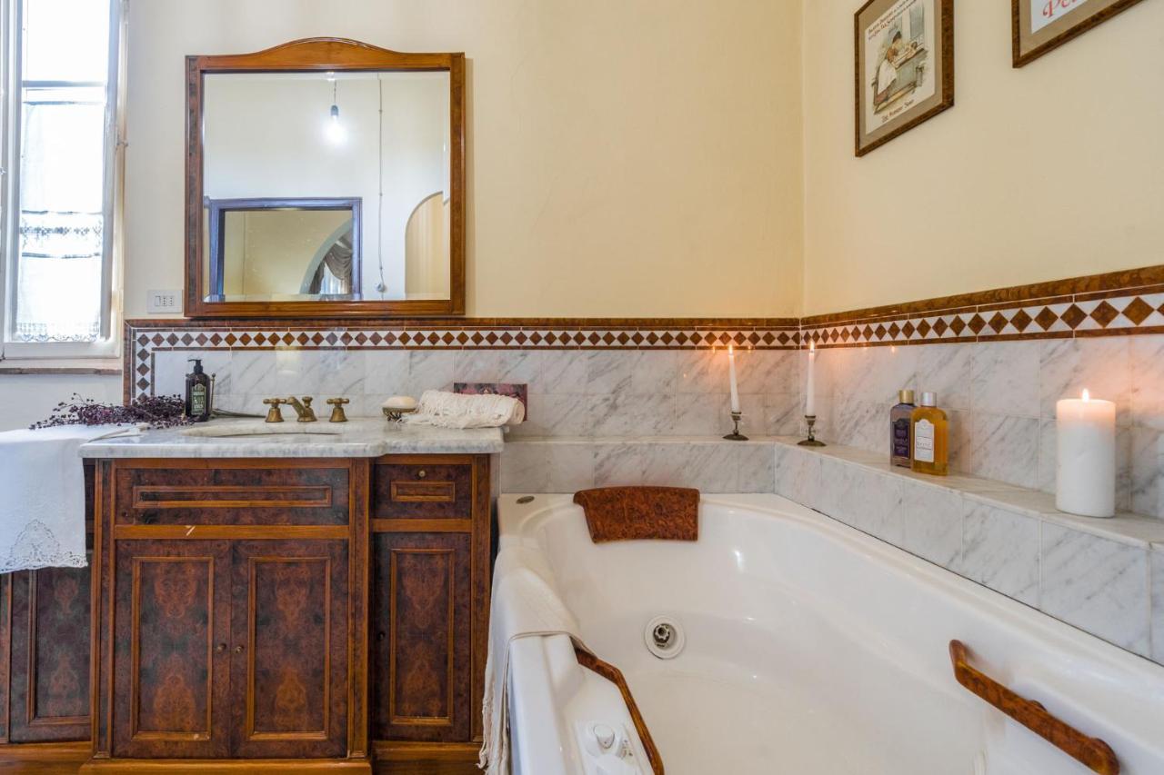 Villa Ines Charme Near Lucca 알토파시오 외부 사진