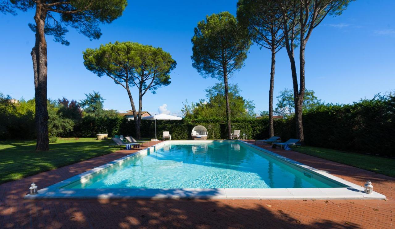 Villa Ines Charme Near Lucca 알토파시오 외부 사진